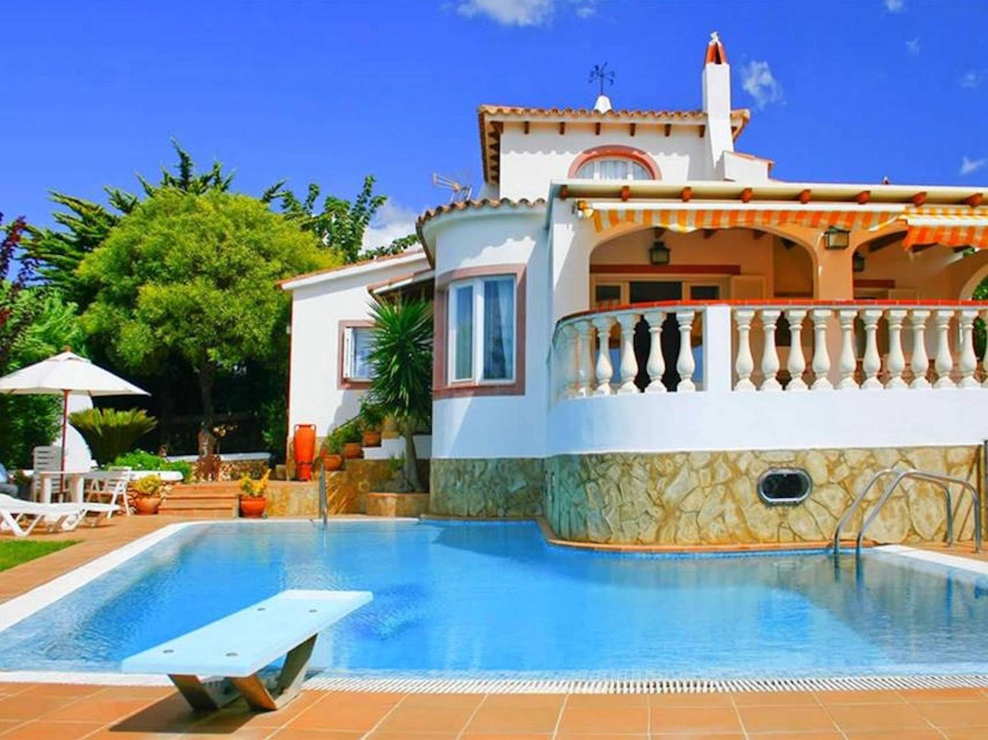 Casa Illote - Well Furnished 3 Bedroom - Great Pool Area - Perfect For Families *